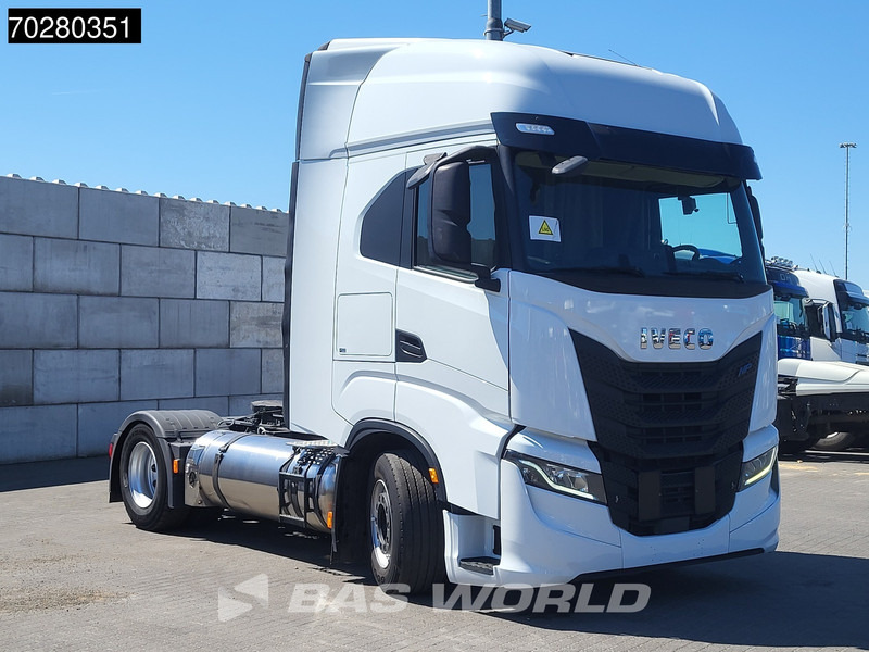 Iveco S-Way 460 4X2 LNG Retarder 2x Tanks Standklima LED Navi - Tractor unit: picture 3 Iveco S-Way 460 4X2 LNG Retarder 2x Tanks Standklima LED Navi - Tractor unit: picture 3