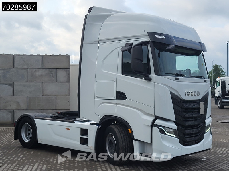 Iveco S-Way 490 4X2 Retarder Standklima 2xTanks Navi - Tractor unit: picture 3 Iveco S-Way 490 4X2 Retarder Standklima 2xTanks Navi - Tractor unit: picture 3