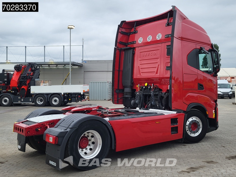 Iveco S-Way 570 4X2 Retarder Standklima Hydraulik Alcoa's LED Navi Euro 6 - Tractor unit: picture 5 Iveco S-Way 570 4X2 Retarder Standklima Hydraulik Alcoa's LED Navi Euro 6 - Tractor unit: picture 5