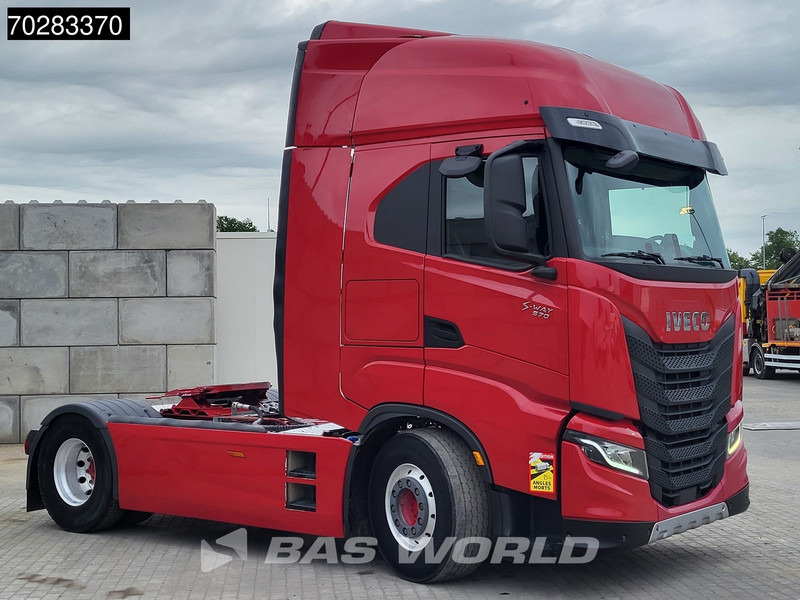Iveco S-Way 570 4X2 Retarder Standklima Hydraulik Alcoa's LED Navi Euro 6 - Tractor unit: picture 3 Iveco S-Way 570 4X2 Retarder Standklima Hydraulik Alcoa's LED Navi Euro 6 - Tractor unit: picture 3