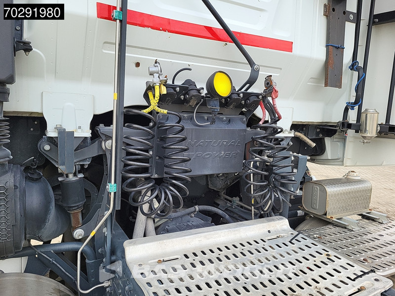 Tractor unit Iveco Stralis 460 4X2 Retarder 2x LNG Tanks Euro 6: picture 6