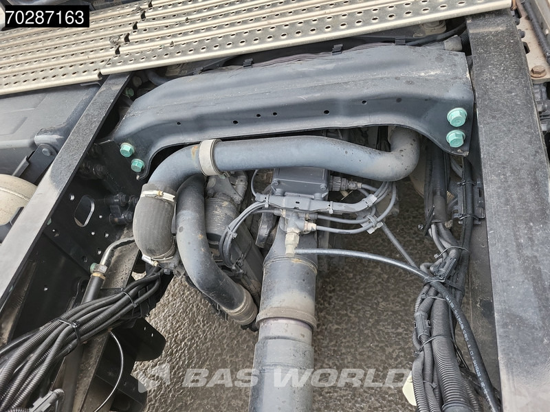 Tractor unit MAN TGX 18.470 4X2 XXL Retarder 2x Tanks Standklima ACC Navi Euro 6: picture 13