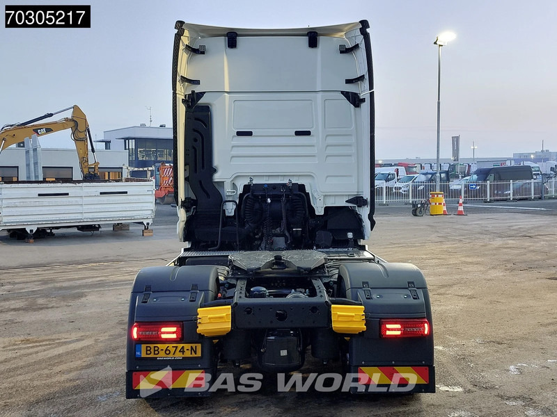 MAN TGX 18.520 4X2 NEW! GX Retarder 2x Tanks Alcoa Standklima MirrorCam Navi LED - Tractor unit: picture 3 MAN TGX 18.520 4X2 NEW! GX Retarder 2x Tanks Alcoa Standklima MirrorCam Navi LED - Tractor unit: picture 3