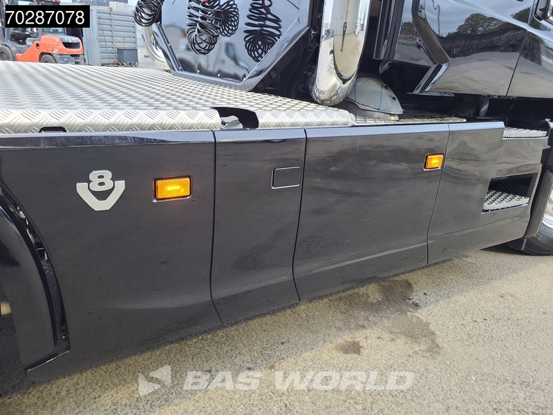 New Tractor unit Scania R770T R 6X2 1 of 1! TUFT Torpedo Full-Air Retarder Liftachse Leder Alcoa's V8 Euro 6: picture 17