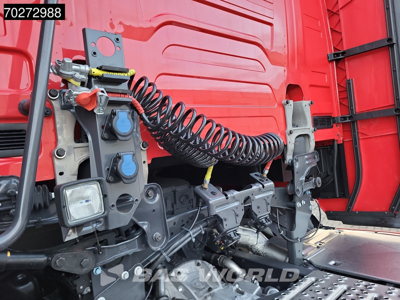 Lease a Scania S460 4X2 NEW! Retarder ACC Navi Standklima 2X Tanks Scania S460 4X2 NEW! Retarder ACC Navi Standklima 2X Tanks: picture 5