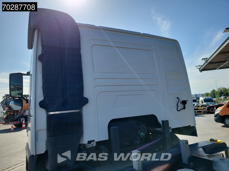Container transporter/ Swap body truck Volvo FM 330 4X2 4,60m Wheelbase BDF Automatic Euro 5: picture 10
