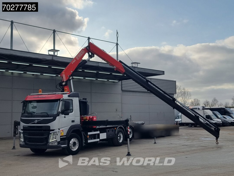 Volvo FM 460 6X2 Fassi F365A.2.25 E-Dynamic Retarder Euro 6 Kraan Crane - Dropside/ Flatbed truck, Crane truck: picture 5 Volvo FM 460 6X2 Fassi F365A.2.25 E-Dynamic Retarder Euro 6 Kraan Crane - Dropside/ Flatbed truck, Crane truck: picture 5