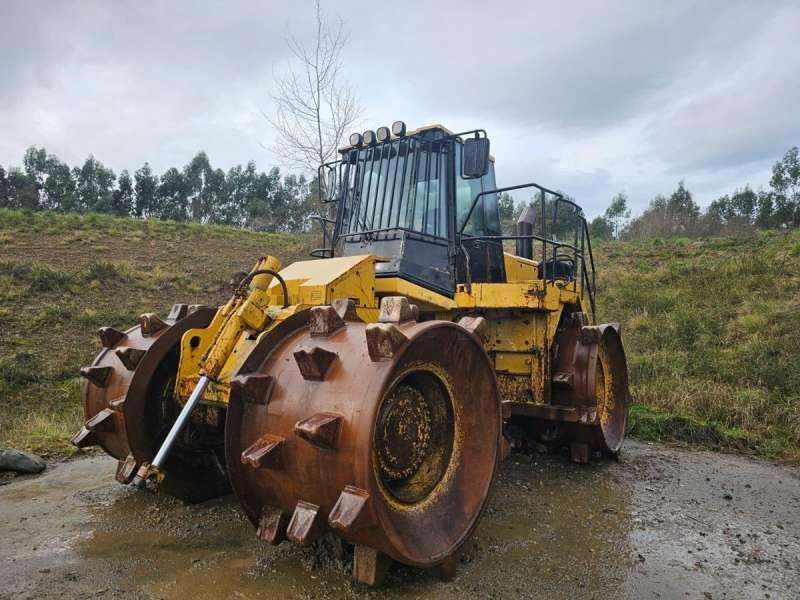 Caterpillar 826GII - Compactor: picture 2 Caterpillar 826GII - Compactor: picture 2