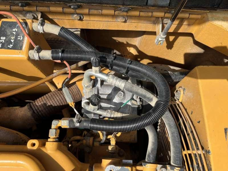 Crawler excavator Liebherr R904HDSL: picture 44