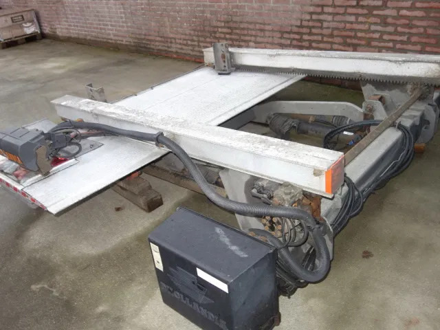 Dhollandia 2000KG ONDER SHUIFKLEP - Tail lift for Truck: picture 4 Dhollandia 2000KG ONDER SHUIFKLEP - Tail lift for Truck: picture 4