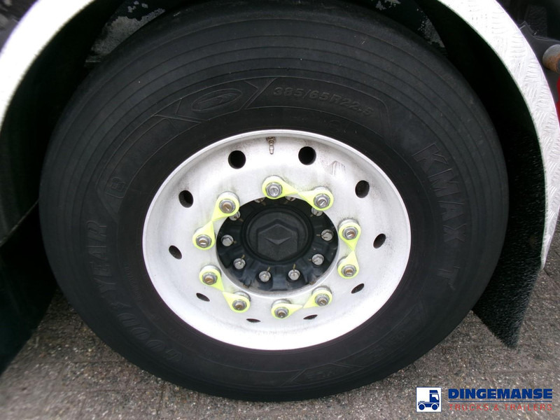 Tank semi-trailer Lakeland Fuel tank alu 42.8 m3 / 6 comp + pump: picture 20 Tank semi-trailer Lakeland Fuel tank alu 42.8 m3 / 6 comp + pump: picture 20