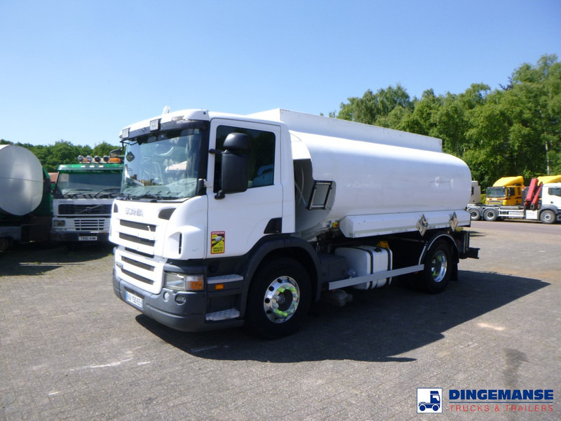 Scania P 270 DB 4x2 fuel tank 14 m3 / 3 comp - Tank truck: picture 1 Scania P 270 DB 4x2 fuel tank 14 m3 / 3 comp - Tank truck: picture 1