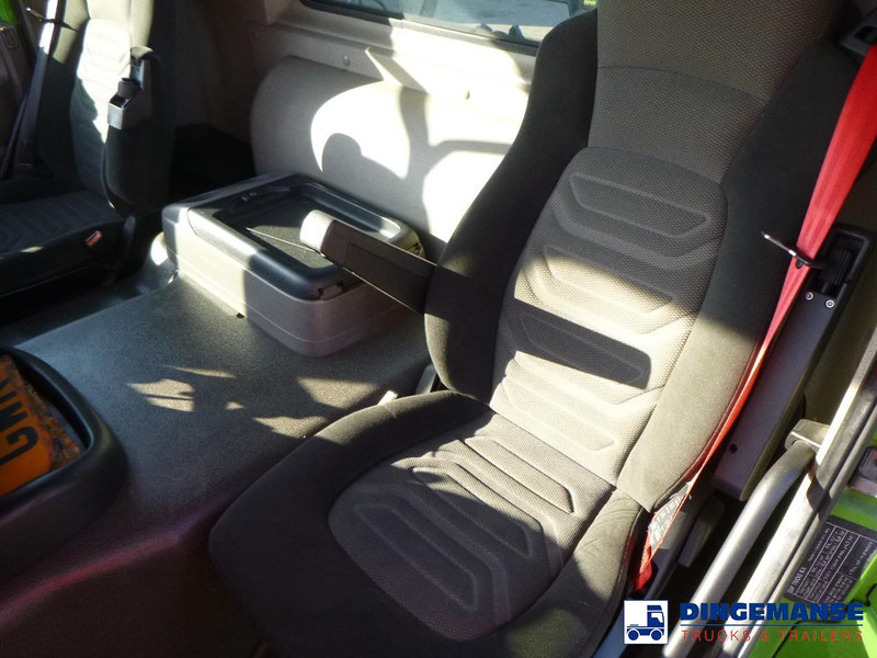 Tractor unit DAF CF 75.310 4x2 RHD: picture 9