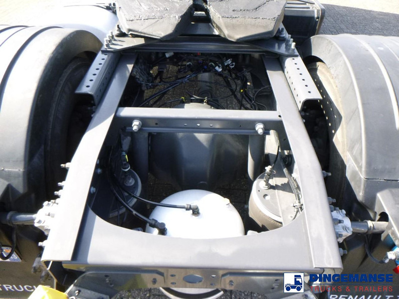 Renault T 460 4x2 Euro 6 + PTO + ADR - Tractor unit: picture 5 Renault T 460 4x2 Euro 6 + PTO + ADR - Tractor unit: picture 5