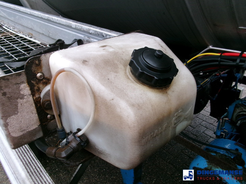 Tank semi-trailer WHALE Vacuum tank inox 30 m3 / 1 comp + pump: picture 15