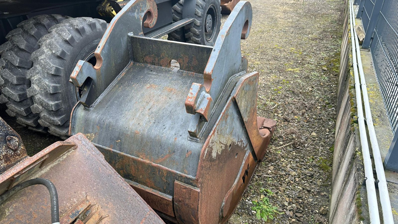 CAT Tieflöffel Baggerschaufel - Excavator bucket for Construction machinery: picture 3 CAT Tieflöffel Baggerschaufel - Excavator bucket for Construction machinery: picture 3