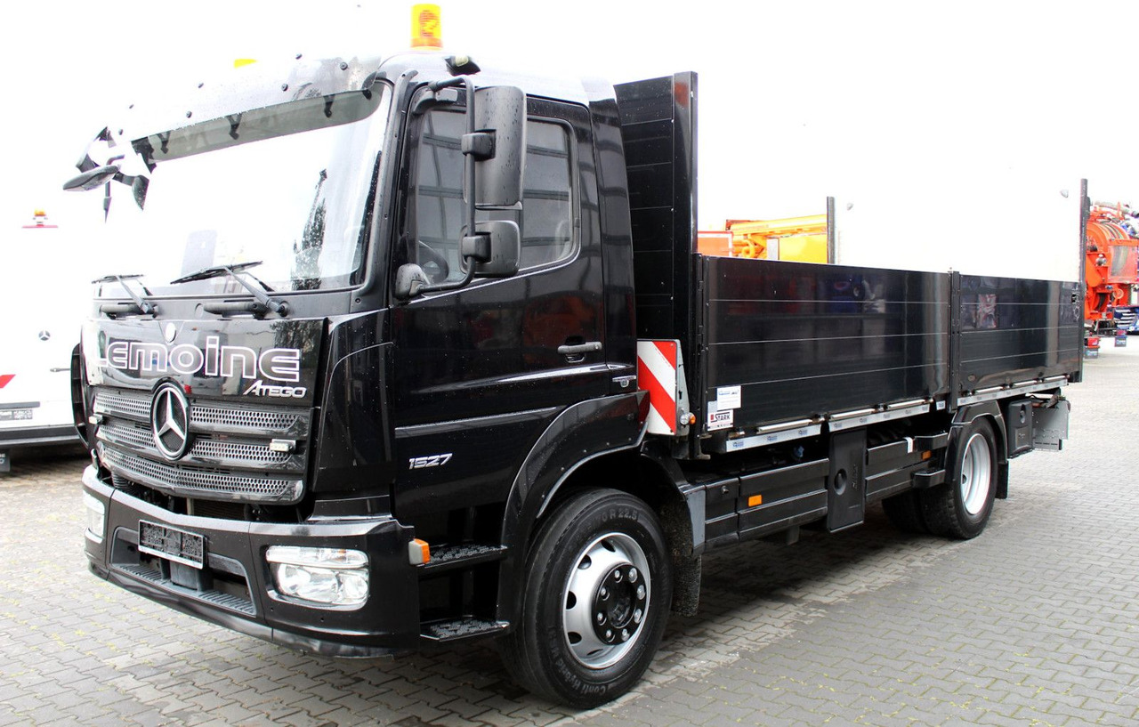 Mercedes-Benz Atego 1527 4x2 Pritsche + Ladebordwand - Flatbed van: picture 2 Mercedes-Benz Atego 1527 4x2 Pritsche + Ladebordwand - Flatbed van: picture 2