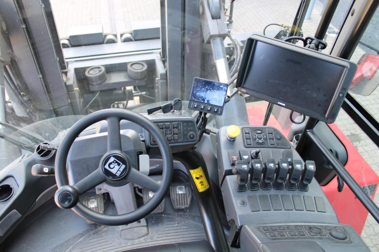 Kalmar DCG330-12 - Diesel forklift: picture 4 Kalmar DCG330-12 - Diesel forklift: picture 4