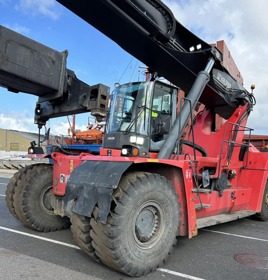 Kalmar DRG450-65S5 - Reach stacker: picture 2 Kalmar DRG450-65S5 - Reach stacker: picture 2