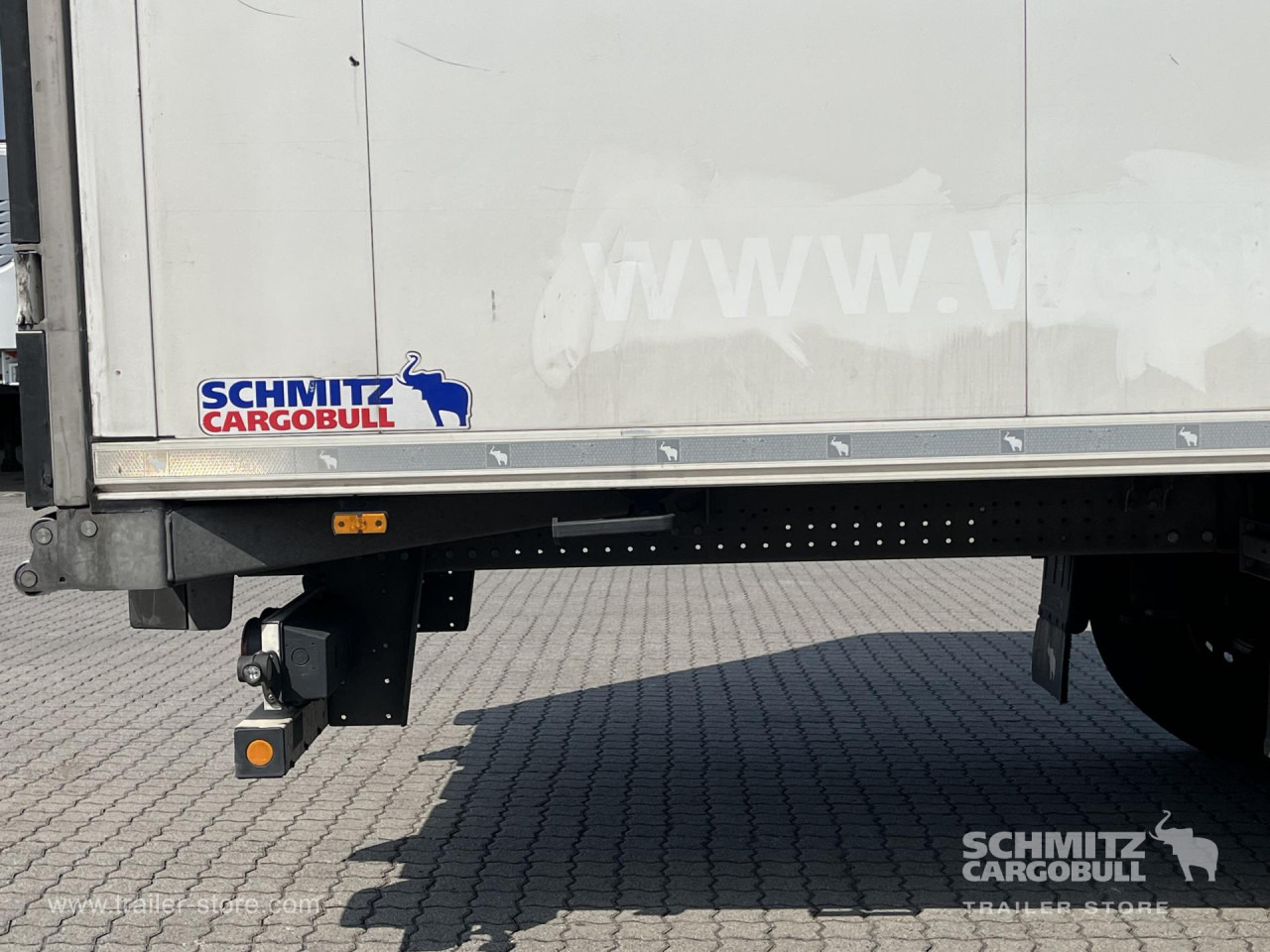 SCHMITZ Auflieger Tiefkühler Standard Double deck - Isothermal semi-trailer: picture 2 SCHMITZ Auflieger Tiefkühler Standard Double deck - Isothermal semi-trailer: picture 2