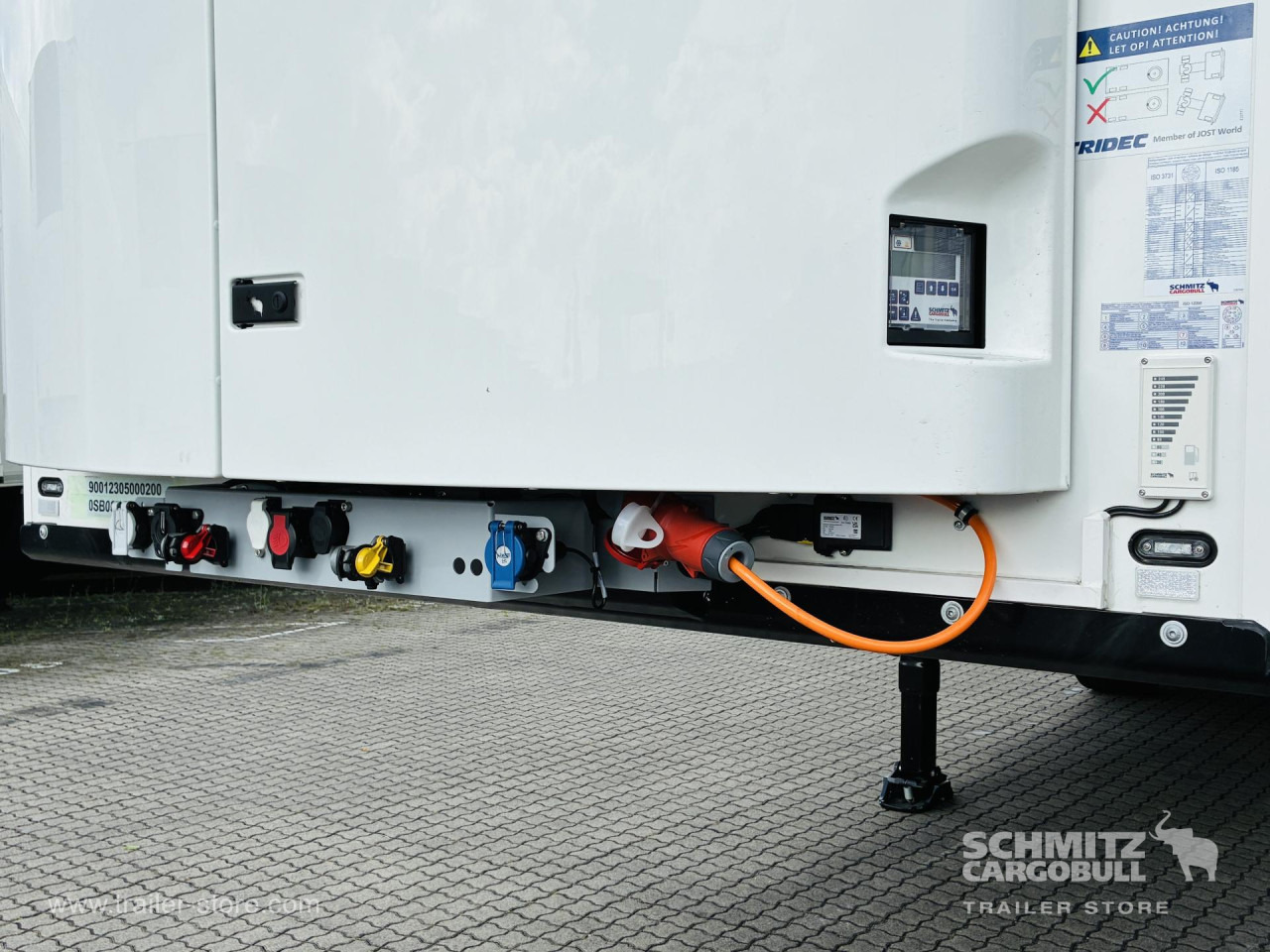 SCHMITZ Auflieger Tiefkühler Standard Taillift - Isothermal semi-trailer: picture 5 SCHMITZ Auflieger Tiefkühler Standard Taillift - Isothermal semi-trailer: picture 5
