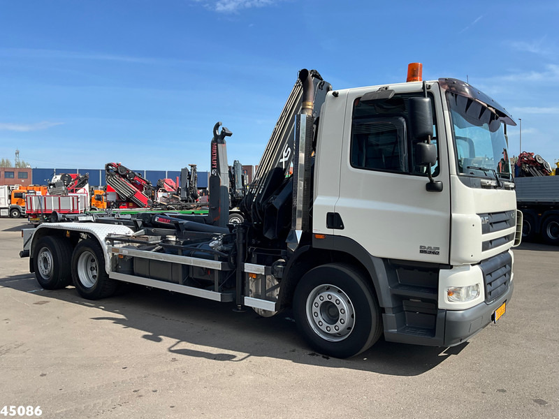 DAF FAS 85 CF 340 Manual Hiab 12 Tonmeter laadkraan - Hook lift truck, Crane truck: picture 3 DAF FAS 85 CF 340 Manual Hiab 12 Tonmeter laadkraan - Hook lift truck, Crane truck: picture 3