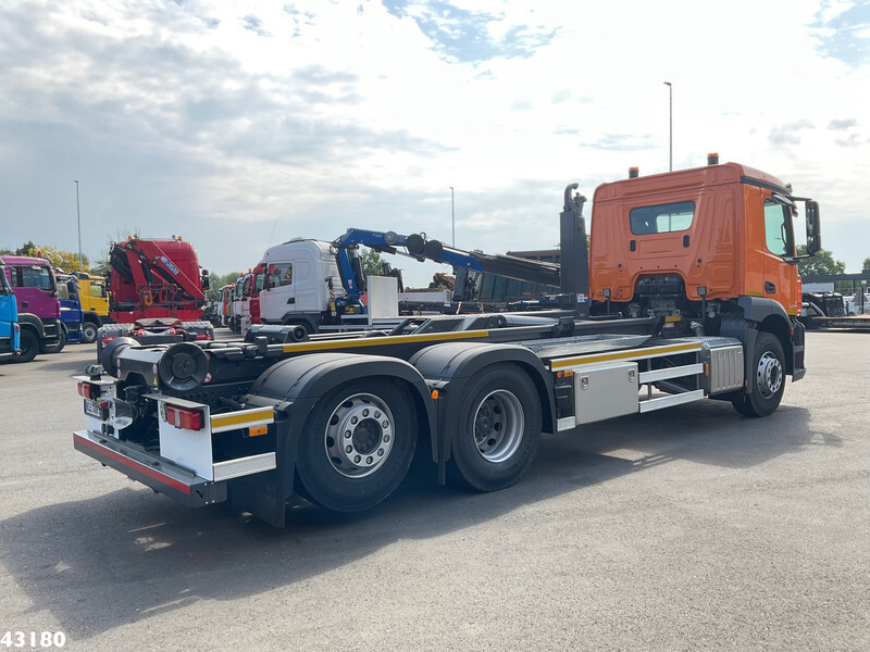 Mercedes-Benz Actros 2643 VDL 21 Ton haakarmsysteem - Hook lift truck: picture 5 Mercedes-Benz Actros 2643 VDL 21 Ton haakarmsysteem - Hook lift truck: picture 5