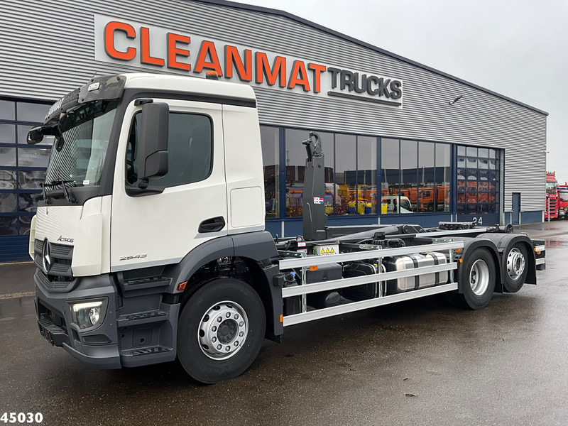 Mercedes-Benz Actros 2643 VDL 21 Ton haakarmsysteem - Hook lift truck: picture 2 Mercedes-Benz Actros 2643 VDL 21 Ton haakarmsysteem - Hook lift truck: picture 2