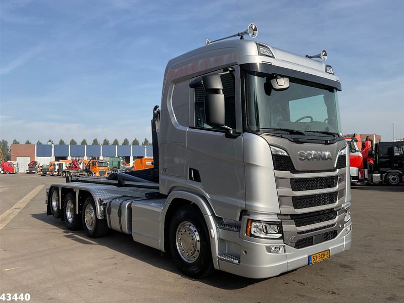 Scania R 770 V8 Euro 6 Retarder VDL 30 Ton haakarmsysteem NEW AND UNUSED! - Hook lift truck: picture 3 Scania R 770 V8 Euro 6 Retarder VDL 30 Ton haakarmsysteem NEW AND UNUSED! - Hook lift truck: picture 3