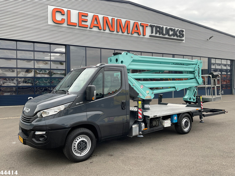 Iveco Daily 35S12 20 Meter hoogwerker + JIB Just 6.039 km! - Truck: picture 3 Iveco Daily 35S12 20 Meter hoogwerker + JIB Just 6.039 km! - Truck: picture 3
