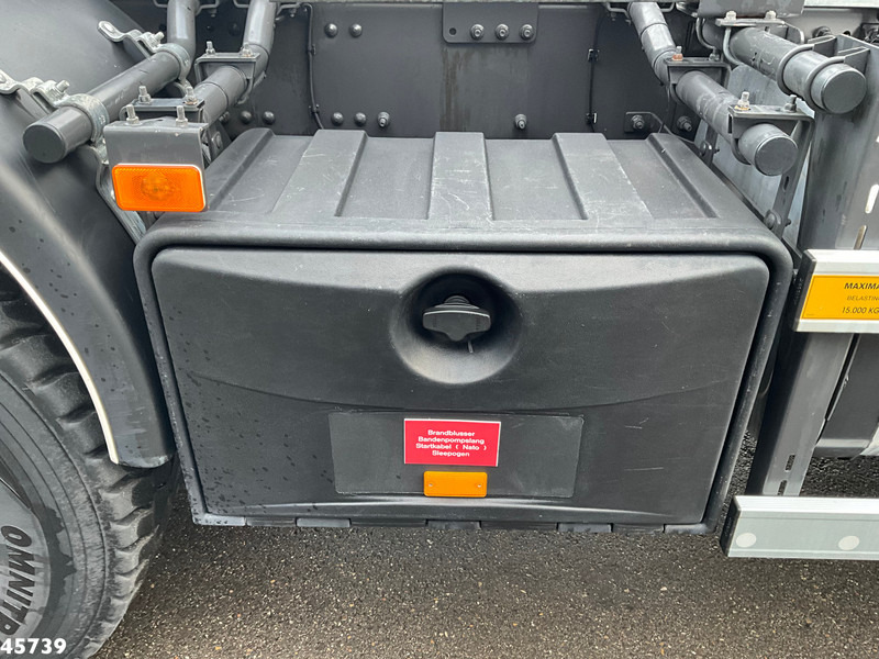 Hook lift truck Volvo FM 330 6x4 Hiab 21 Ton haakarmsysteem Just 35.598 Km!: picture 9