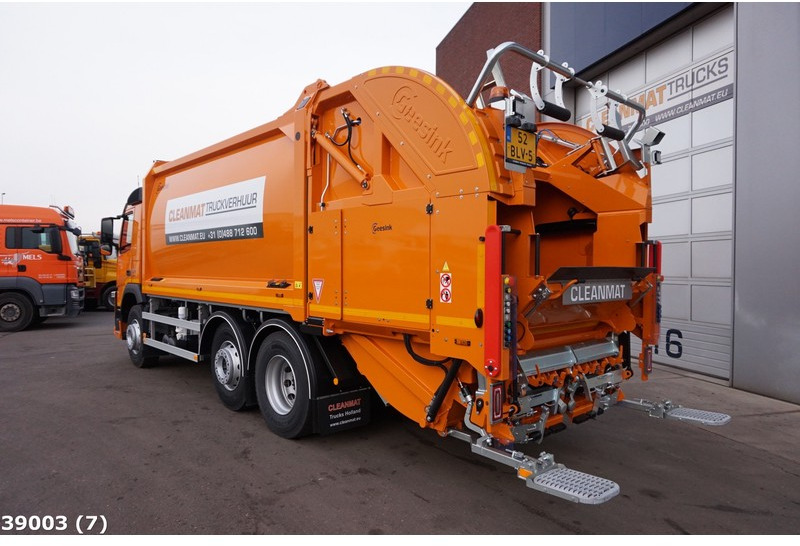 Volvo FM 330 - Garbage truck: picture 2 Volvo FM 330 - Garbage truck: picture 2