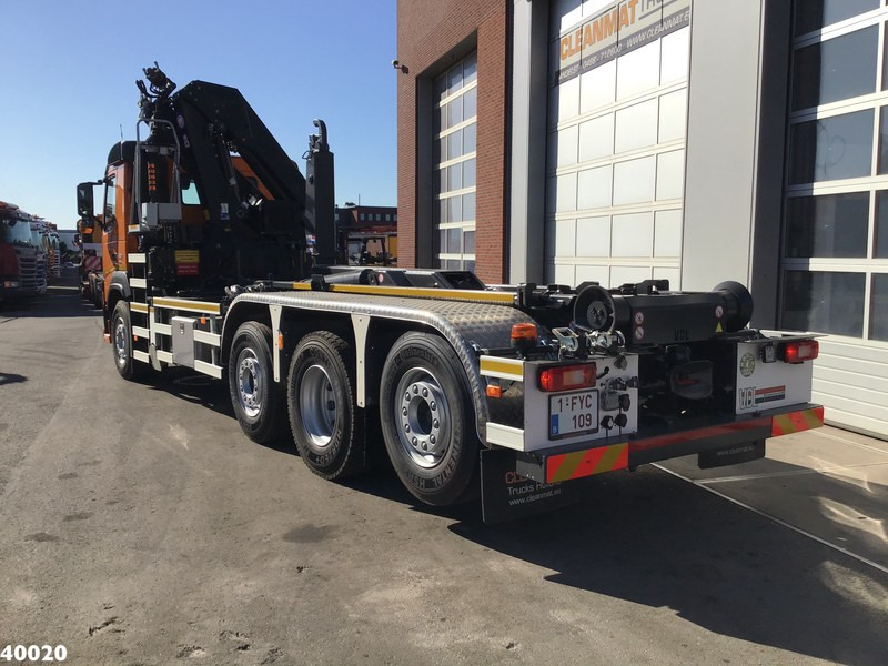 Volvo FM 420 8x2 HMF 28 ton/meter laadkraan Welvaarts weighing system - Hook lift truck, Crane truck: picture 3 Volvo FM 420 8x2 HMF 28 ton/meter laadkraan Welvaarts weighing system - Hook lift truck, Crane truck: picture 3