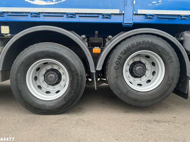 Crane truck Volvo FMX 540 8x4 Euro 6 Fassi 36 Tonmeter laadkraan: picture 16