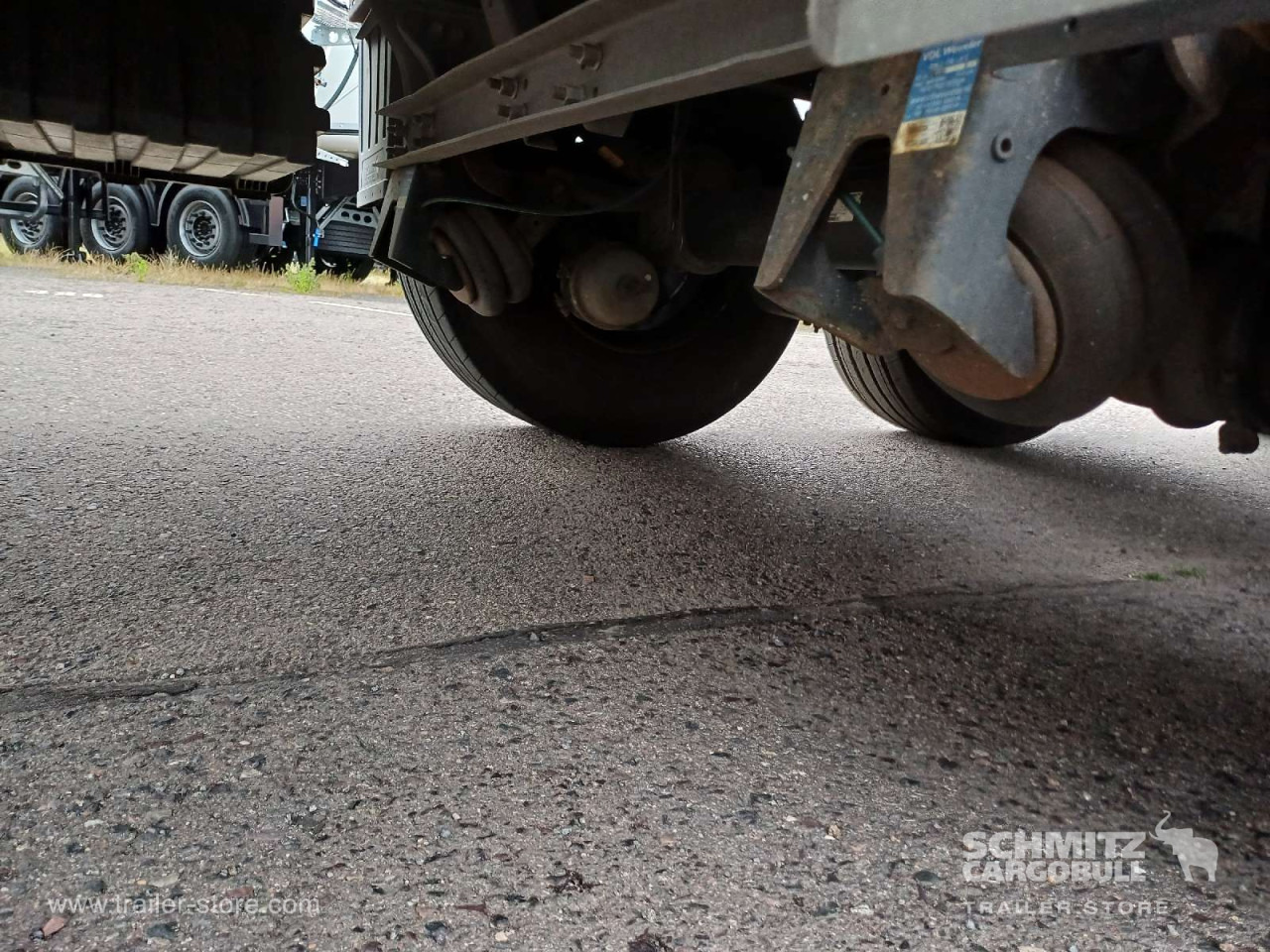 SCHMITZ Auflieger Curtainsider Standard Forklift holder - Curtainsider semi-trailer: picture 5 SCHMITZ Auflieger Curtainsider Standard Forklift holder - Curtainsider semi-trailer: picture 5
