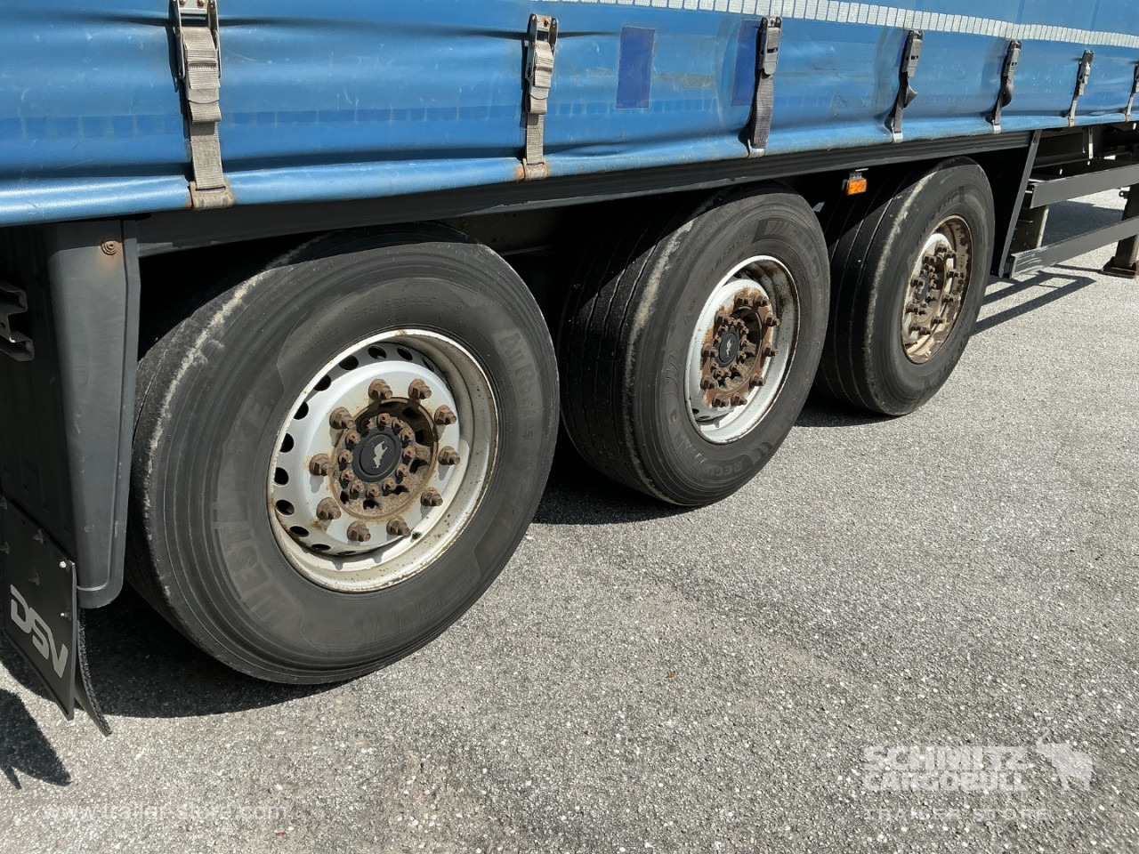 SCHMITZ Curtainsider Standard - Curtainsider semi-trailer: picture 2 SCHMITZ Curtainsider Standard - Curtainsider semi-trailer: picture 2