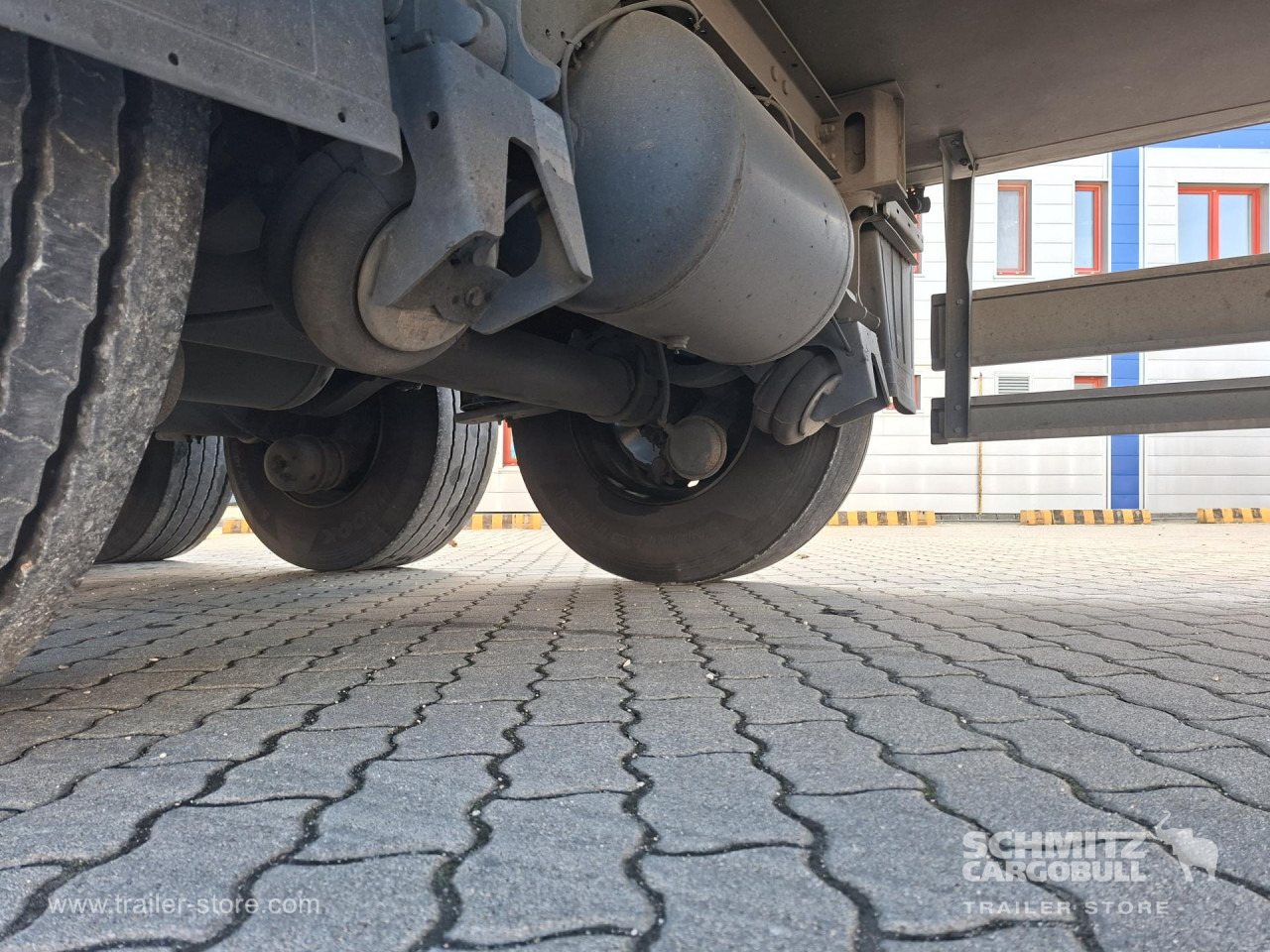 SCHMITZ Reefer Multitemp - Isothermal semi-trailer: picture 5 SCHMITZ Reefer Multitemp - Isothermal semi-trailer: picture 5