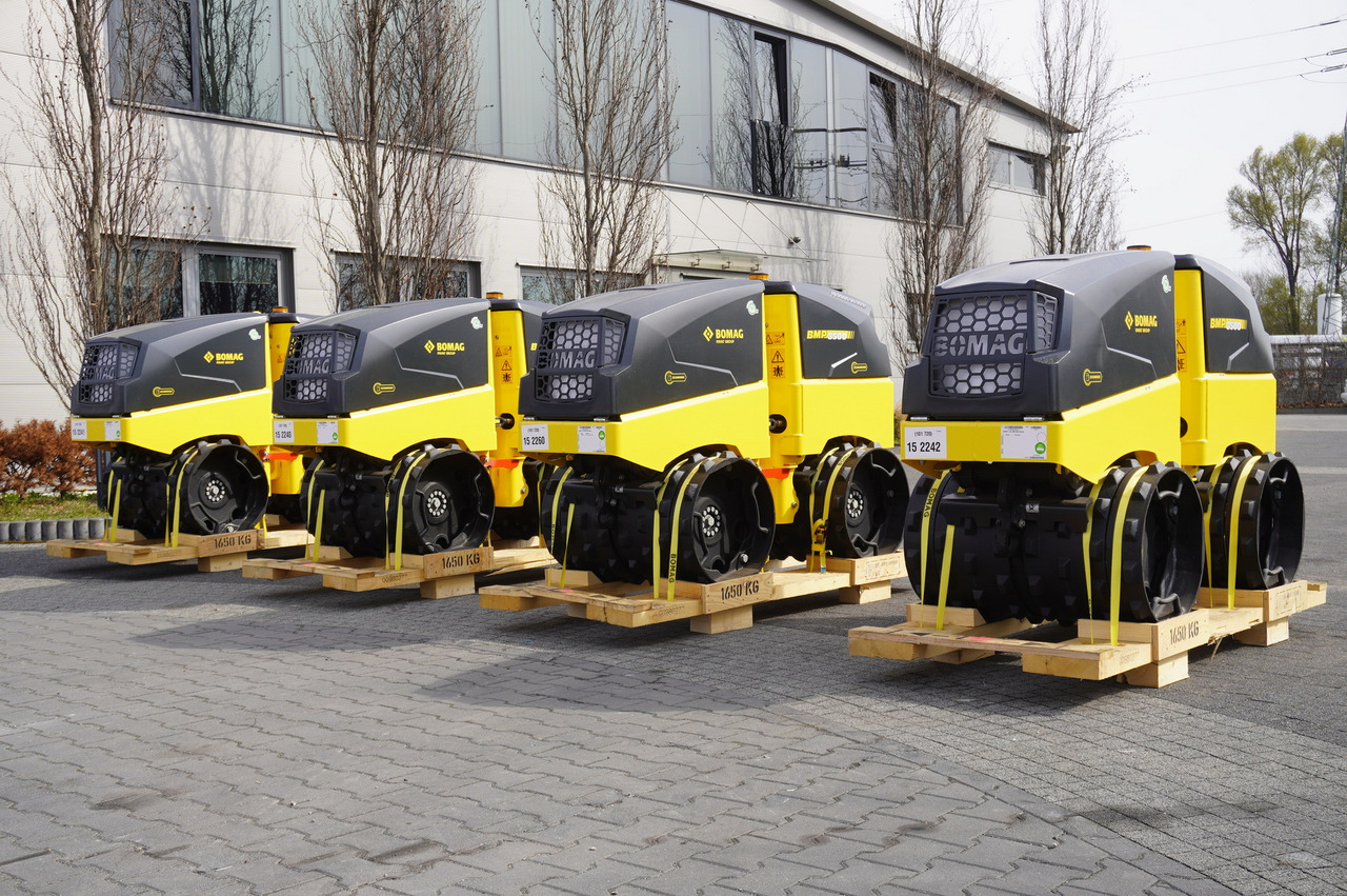 BOMAG BMP 8500 brand-new trench roller / Remote Control / 4 units - Road roller: picture 1 BOMAG BMP 8500 brand-new trench roller / Remote Control / 4 units - Road roller: picture 1