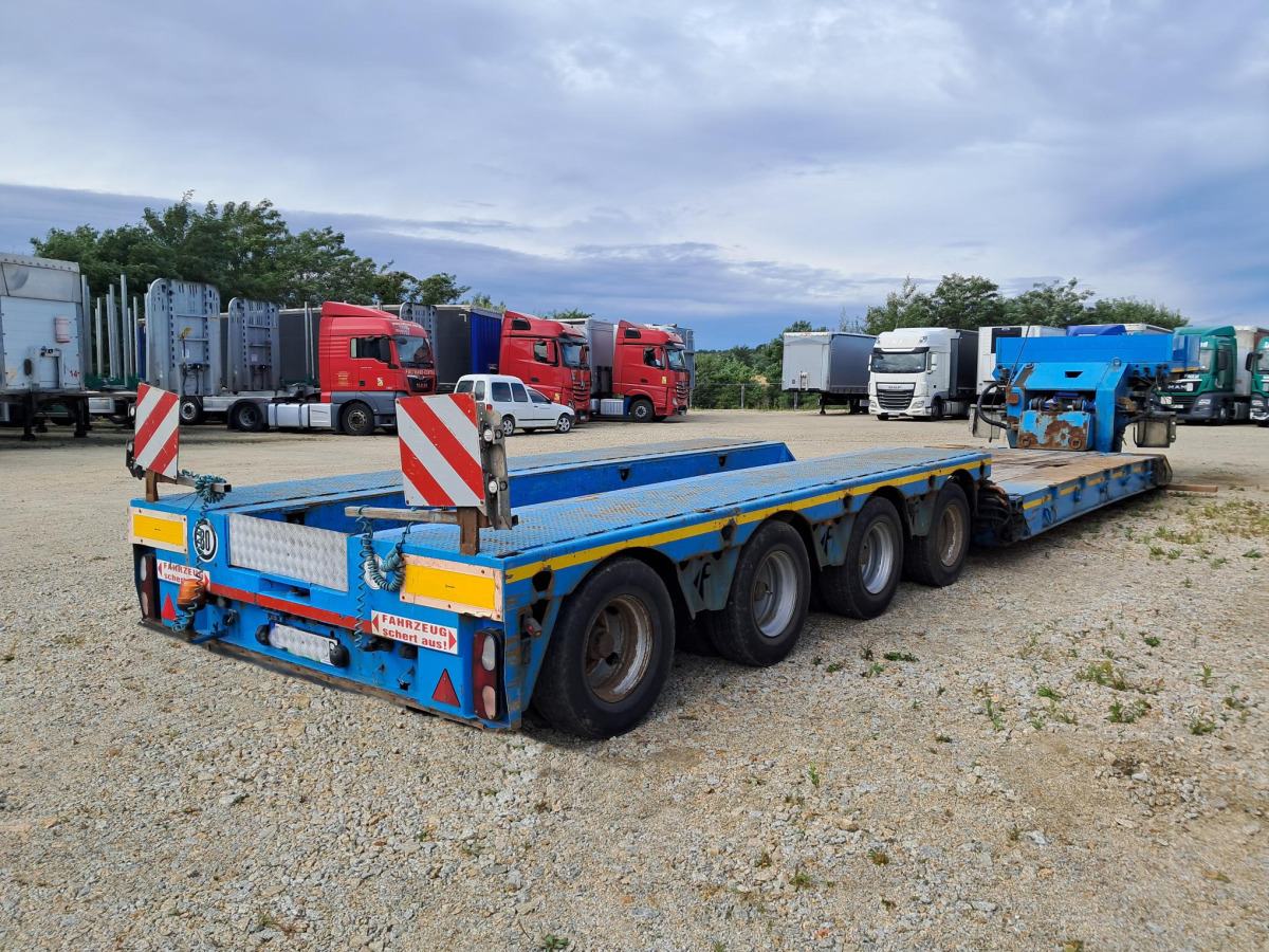 FAYMONVILLE TiefBet STBZ-4VA – / 4 steered axles / 83 t - Low loader semi-trailer: picture 1 FAYMONVILLE TiefBet STBZ-4VA – / 4 steered axles / 83 t - Low loader semi-trailer: picture 1