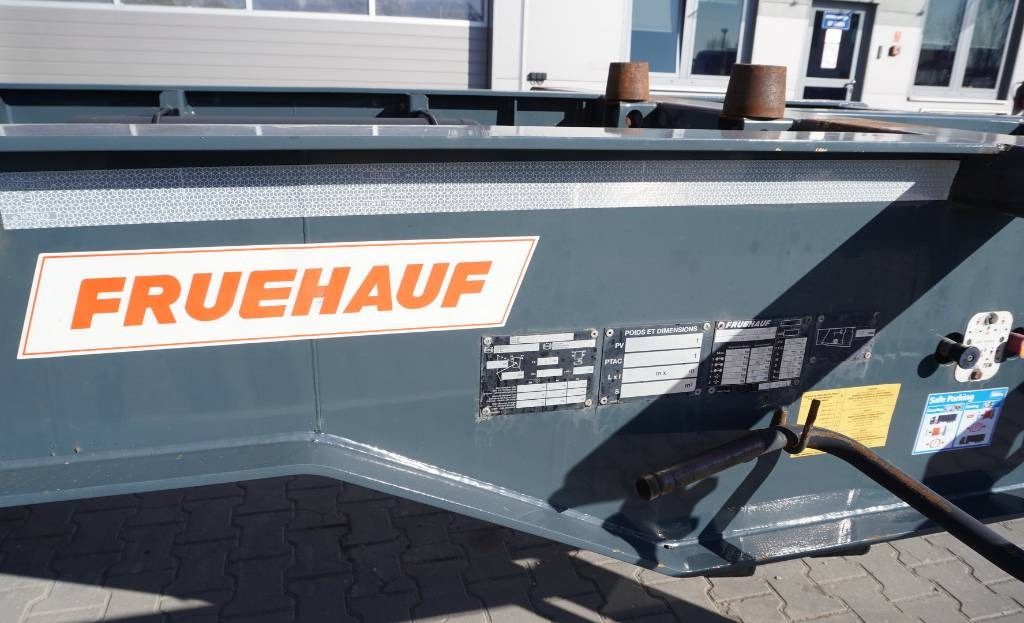 Fruehauf Trailer BDF (NEW) 6,000 km !!! - Container transporter/ Swap body trailer: picture 3 Fruehauf Trailer BDF (NEW) 6,000 km !!! - Container transporter/ Swap body trailer: picture 3