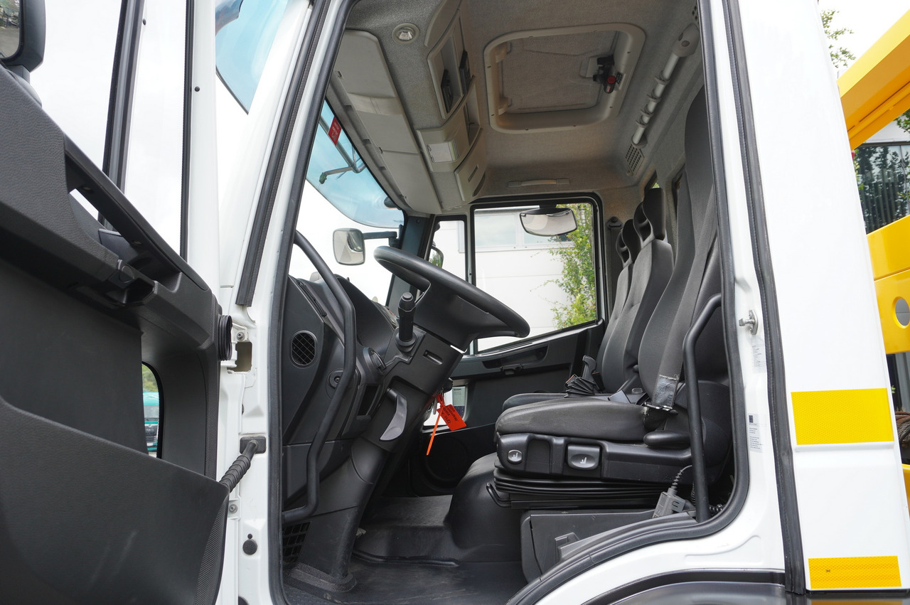 Lease a IVECO Eurocargo 160-210 / 75,000 km! / OMARS lowered tow truck platform / Fork IVECO Eurocargo 160-210 / 75,000 km! / OMARS lowered tow truck platform / Fork: picture 23