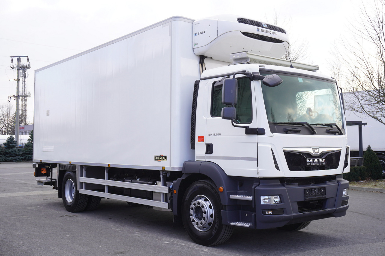 MAN TGM 18.320 / CHEREAU meat hook refrigerator / Carcass elevator - Refrigerator truck: picture 1 MAN TGM 18.320 / CHEREAU meat hook refrigerator / Carcass elevator - Refrigerator truck: picture 1