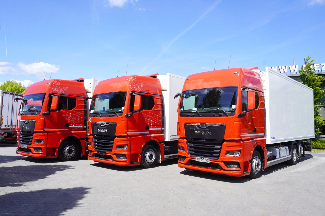 Refrigerator truck MAN TGX 26.510 / 2022 / New Krone refrigerator bitemperature / Dopplestock /  4 units: picture 7