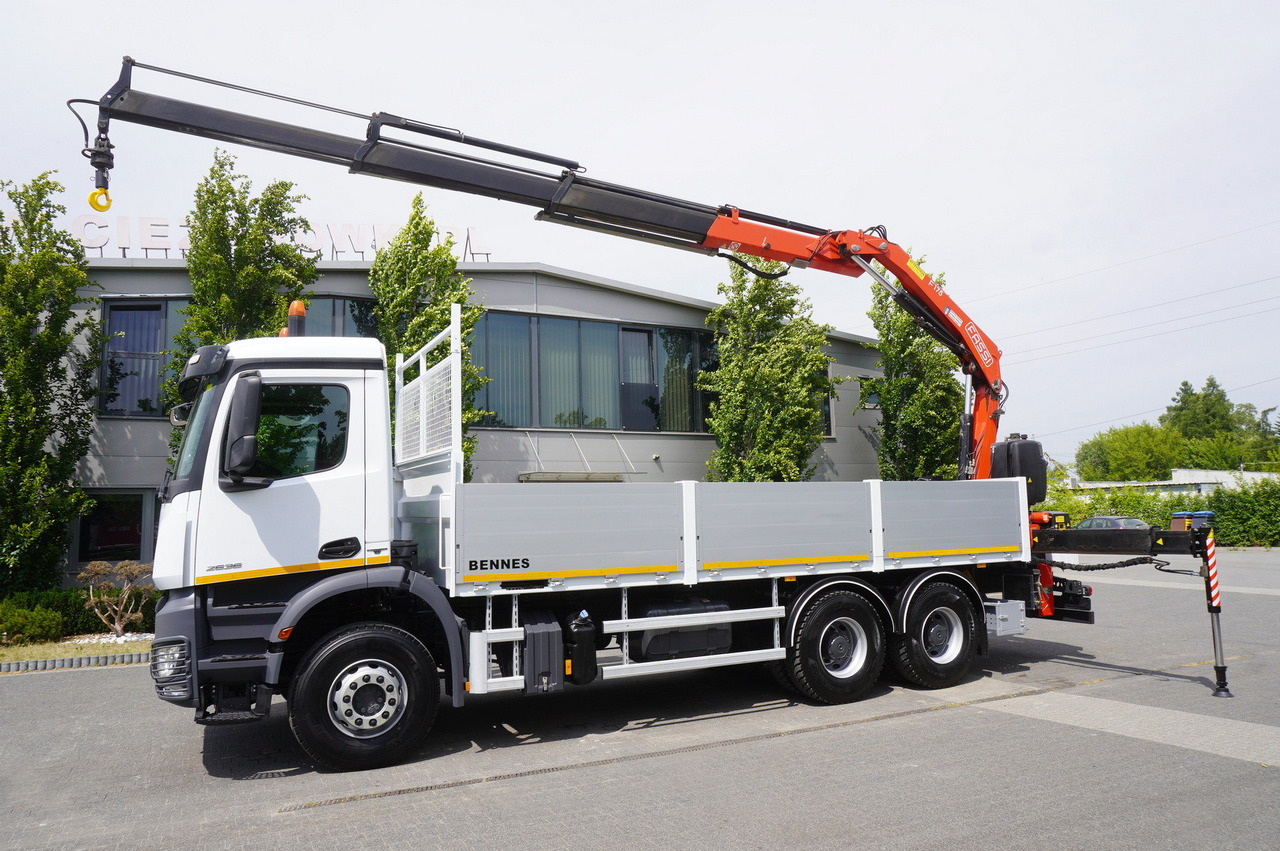 MERCEDES-BENZ AROCS 2636 Flatbed / HDS FASSI F175 7.7 T / 150,000 km - Crane truck: picture 4 MERCEDES-BENZ AROCS 2636 Flatbed / HDS FASSI F175 7.7 T / 150,000 km - Crane truck: picture 4