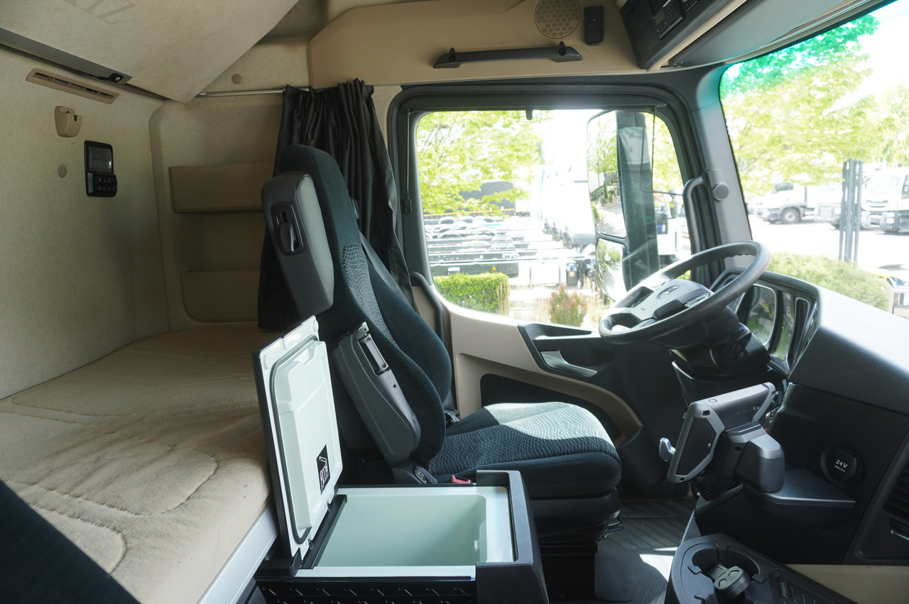 Autotransporter truck MERCEDES-BENZ Actros 2542 / NEW tow truck / steered 3rd axle: picture 28