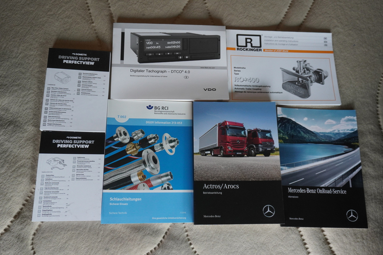Container transporter/ Swap body truck MERCEDES-BENZ Actros 2545 6x2 MP5 / Full ADR / BDF: picture 28