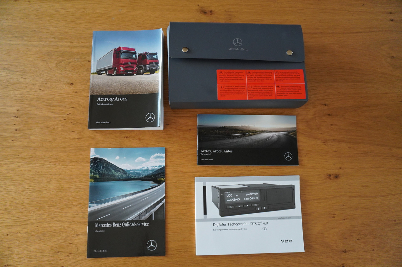 Lease a MERCEDES-BENZ Actros 2548 E6 / GIGA / Cab Lounge chair / Lamberet Refrigerator / Carrier Supra 950 MERCEDES-BENZ Actros 2548 E6 / GIGA / Cab Lounge chair / Lamberet Refrigerator / Carrier Supra 950: picture 22 Lease a MERCEDES-BENZ Actros 2548 E6 / GIGA / Cab Lounge chair / Lamberet Refrigerator / Carrier Supra 950 MERCEDES-BENZ Actros 2548 E6 / GIGA / Cab Lounge chair / Lamberet Refrigerator / Carrier Supra 950: picture 22