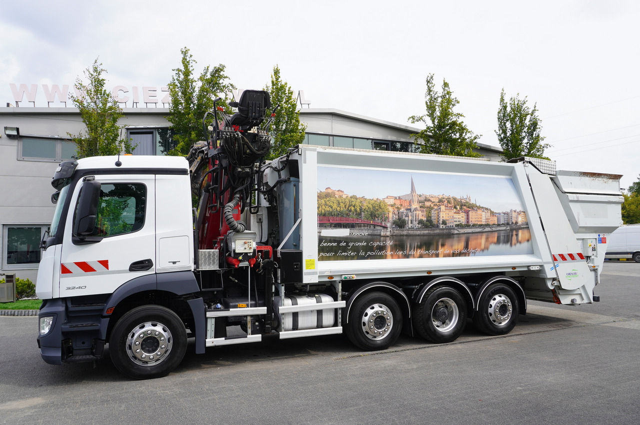 MERCEDES-BENZ Antos 3240 8x2 / Tajfun 5T crane / Farid Industries garbage truck/ 3 steered axles - Garbage truck: picture 5 MERCEDES-BENZ Antos 3240 8x2 / Tajfun 5T crane / Farid Industries garbage truck/ 3 steered axles - Garbage truck: picture 5