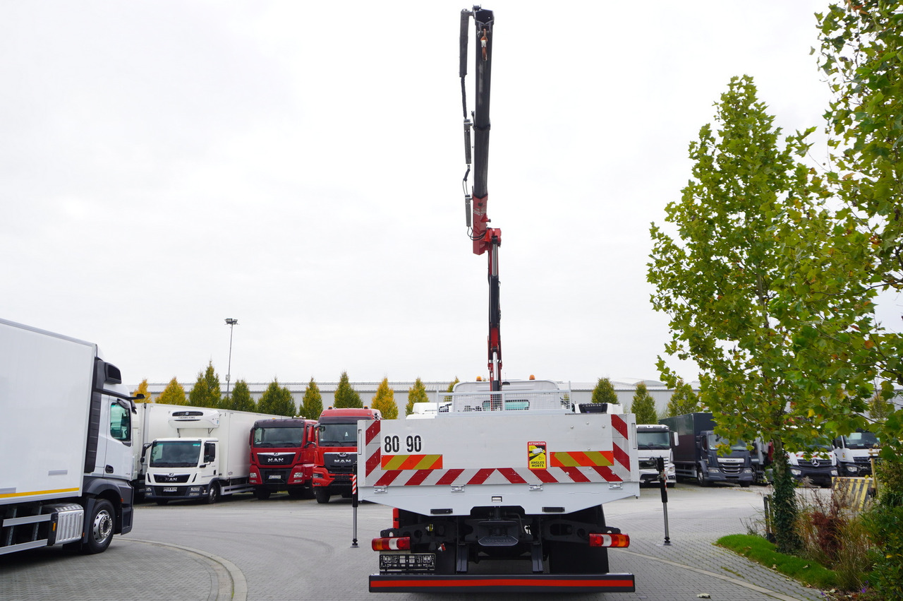 MERCEDES-BENZ Arocs 1830 / Flatbed 16 EPAL / HDS Fassi 155 / Reach 8 m / Load capacity 6160 kg - Crane truck: picture 3 MERCEDES-BENZ Arocs 1830 / Flatbed 16 EPAL / HDS Fassi 155 / Reach 8 m / Load capacity 6160 kg - Crane truck: picture 3