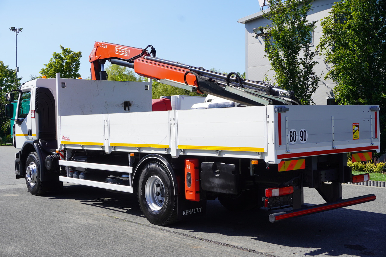 RENAULT C280 DTI 8 / FASSI crane 5.6 T / range 8 m / Flatbed 15 EPAL - Crane truck: picture 2 RENAULT C280 DTI 8 / FASSI crane 5.6 T / range 8 m / Flatbed 15 EPAL - Crane truck: picture 2